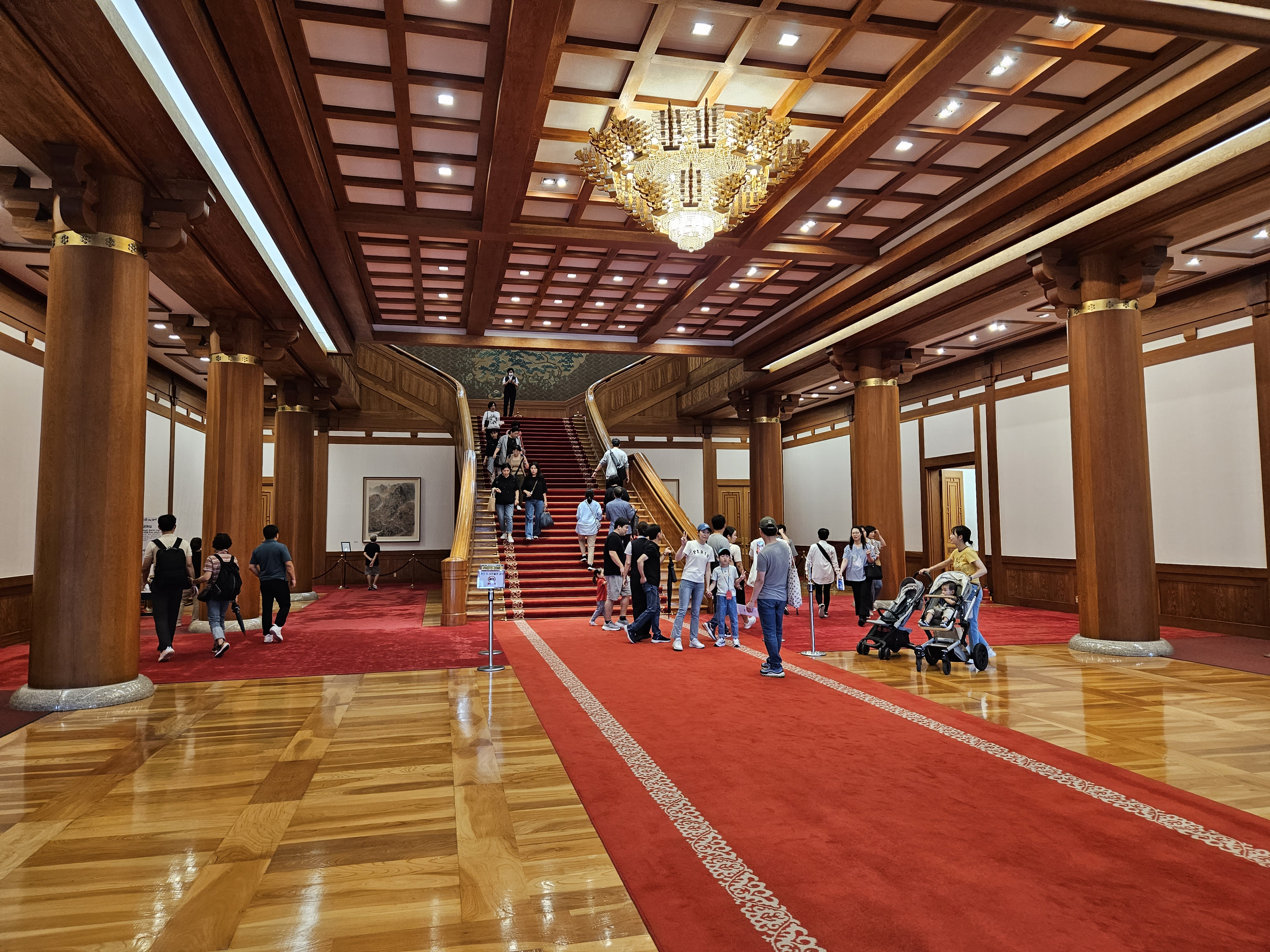 豪華なエントランス