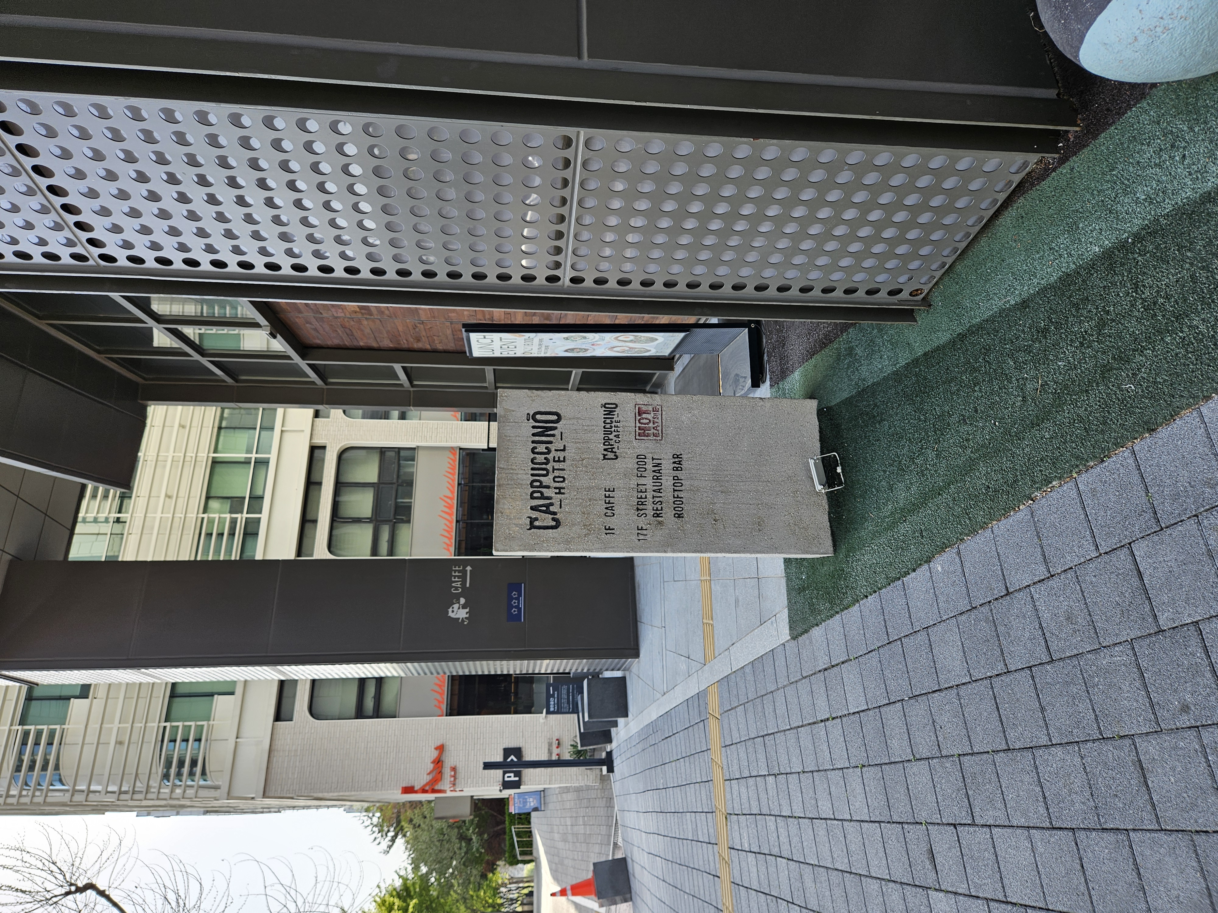 今回の宿、カプチーノ