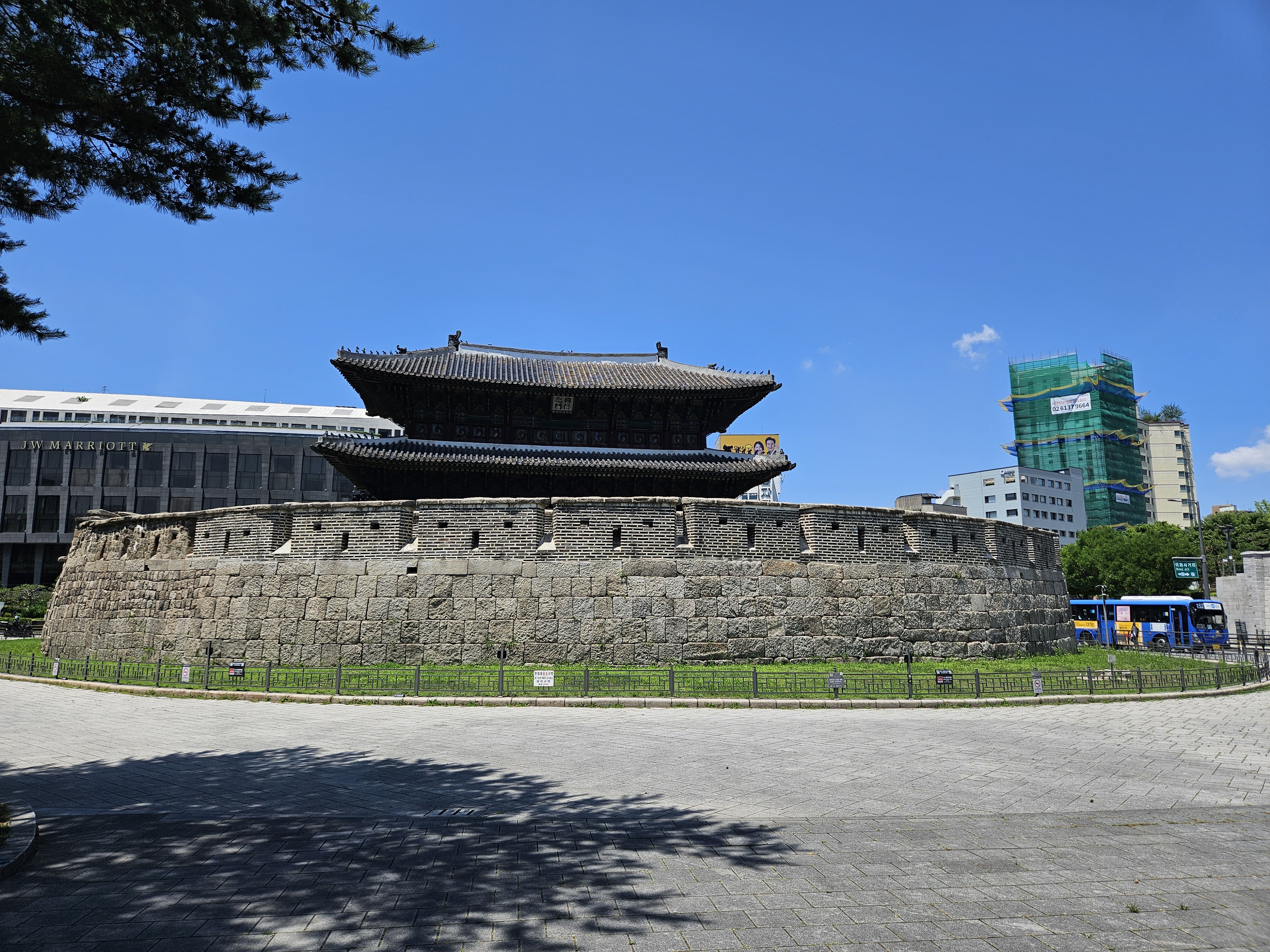 東大門(흥인지문)