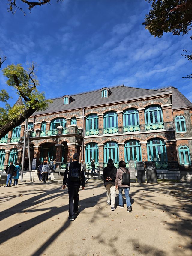 惇徳殿(돈덕전)