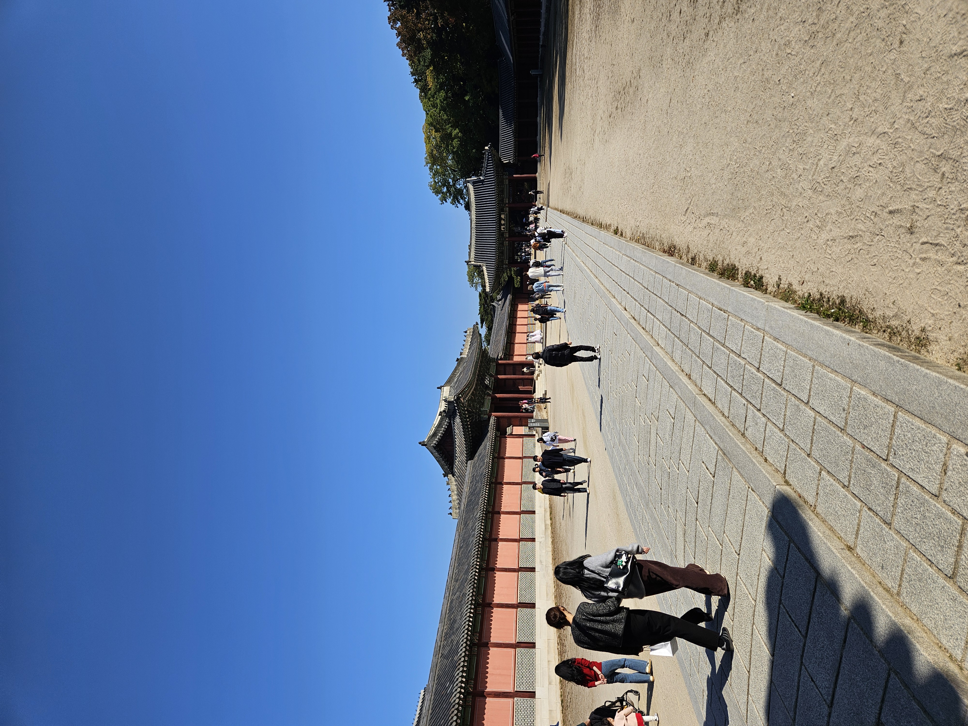 仁政門と粛章門