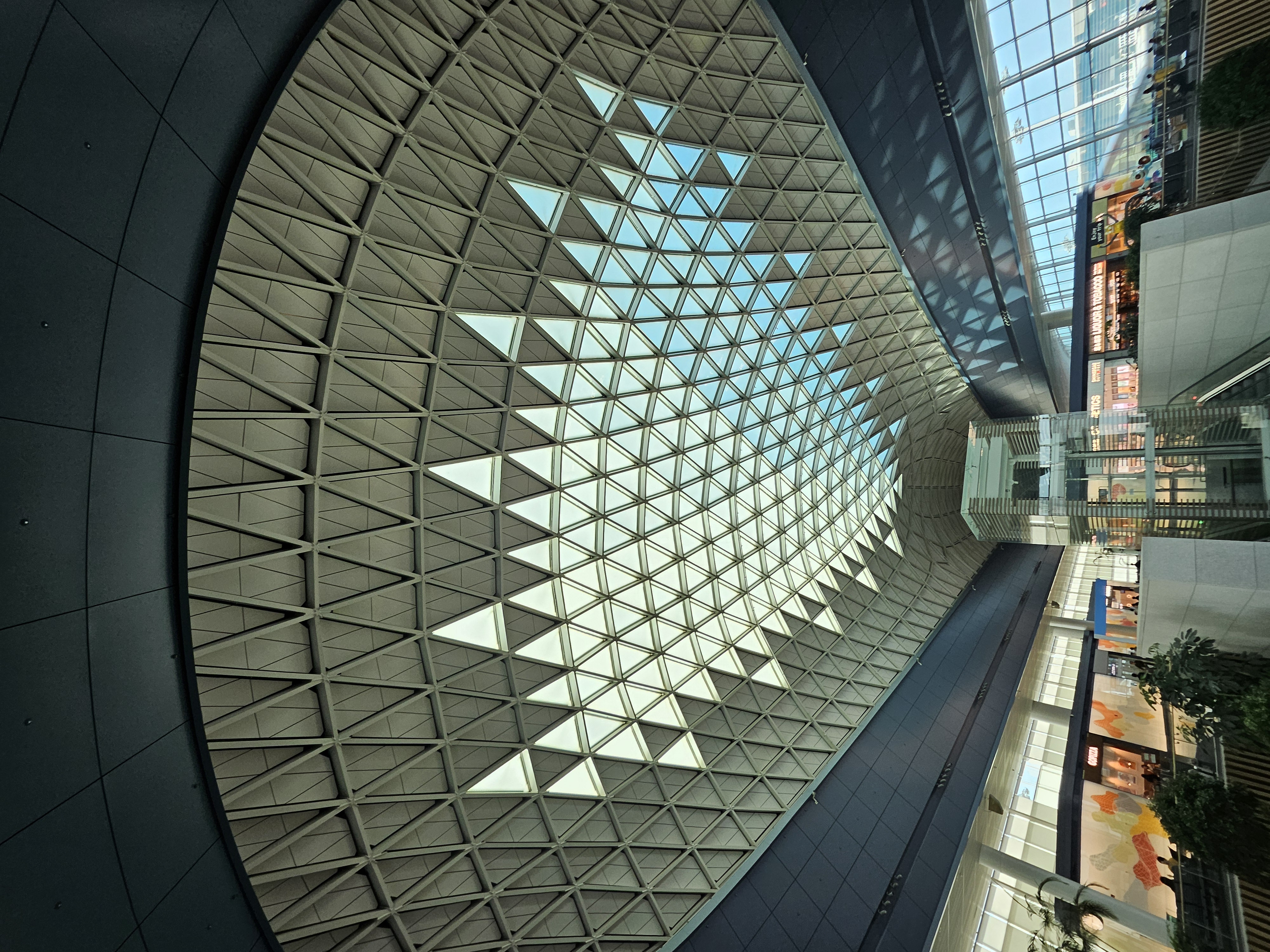 端っこの搭乗口